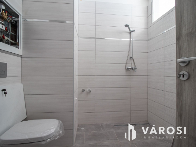 Kulcsrakész lakás Péterhegyen G-1-1