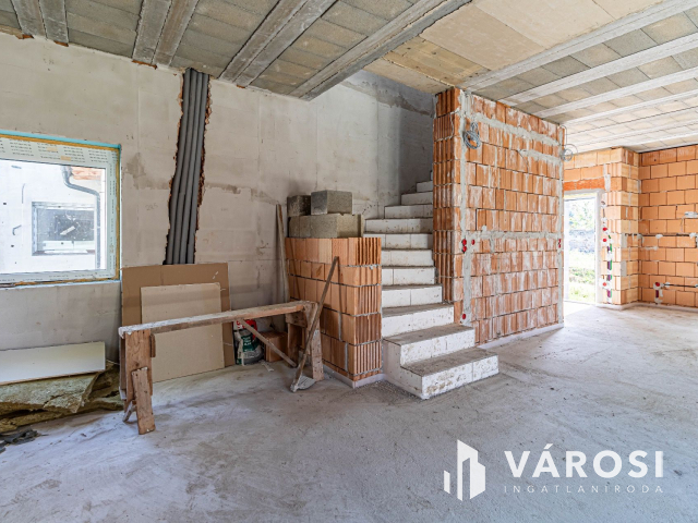 Modern új otthon Keszthelyen - b