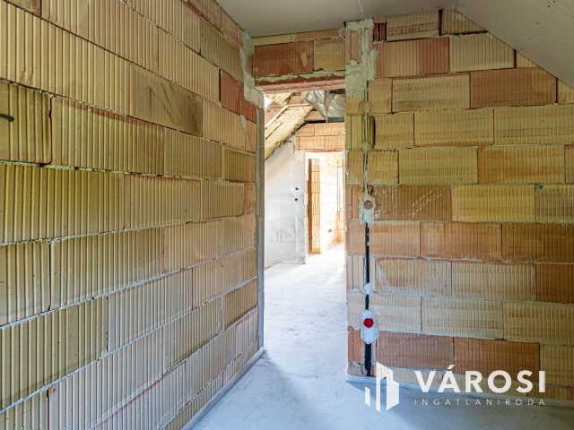 Modern új otthon Keszthelyen - b