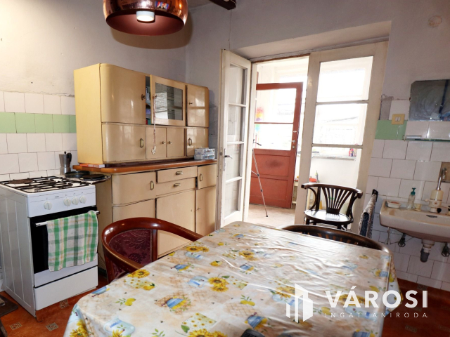 3 szobás kertes ház Orosházán eladó