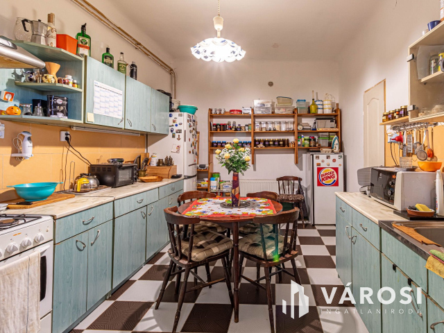 Szeged Rókusi lakás bérleti joga elcserélhető kisebb lakásra