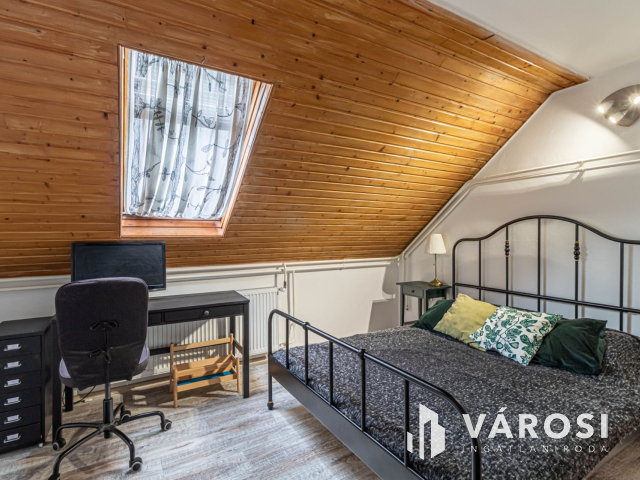 Tágas terekkel rendelkező Baktói családi ház