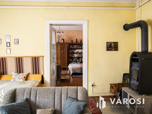 Eladó nagypolgári családi ház Orosháza szívében