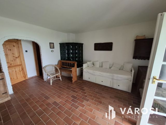 Badacsonyi nyaraló teljes és örök balatoni panorámával eladó