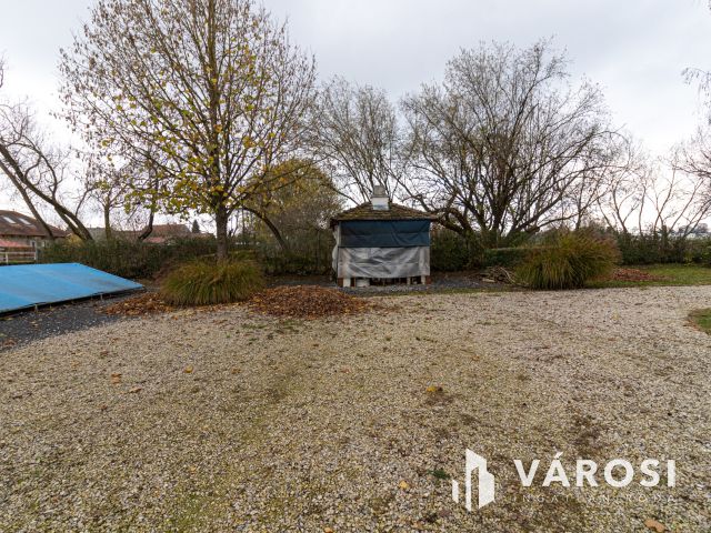 Nagyatádon 144 parcellás működő camping a fürdő mellett!