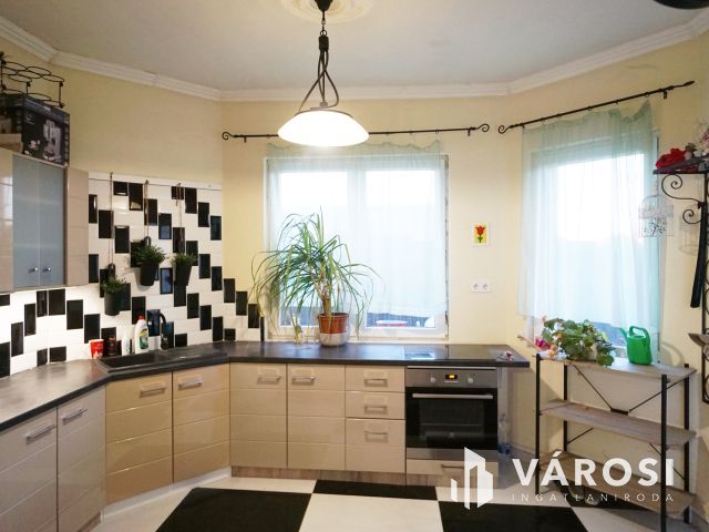 Önálló családi ház azonnal birtokba vehető