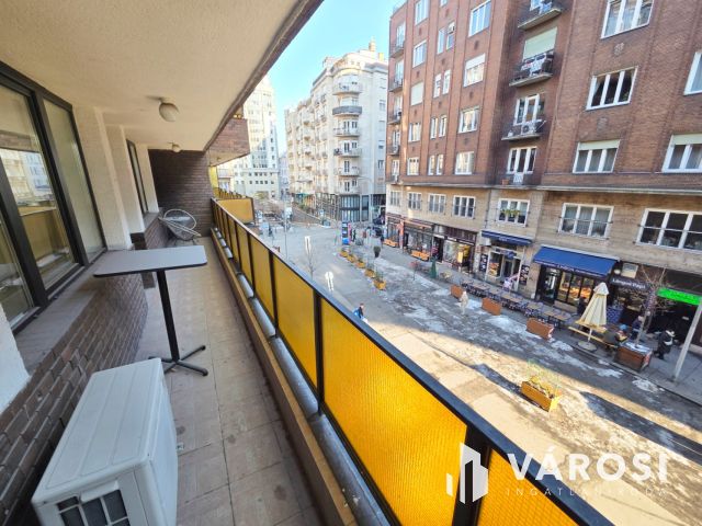 Igényes lakás a Belváros szívében