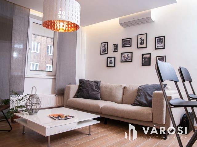 Igényes lakás a Belváros szívében