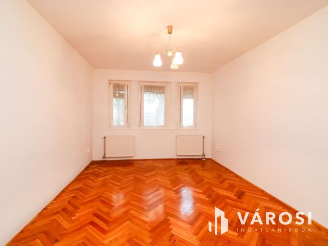 Kiadó garzon lakás Békéscsaba belvárosában