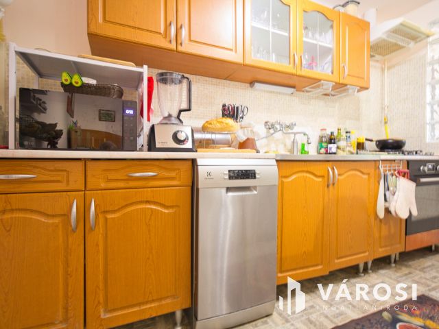 SZEGEDEN Móravároson családi házat kínálok