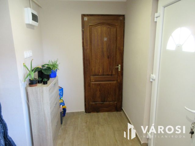 Orosházi részlegesen felújított családi ház