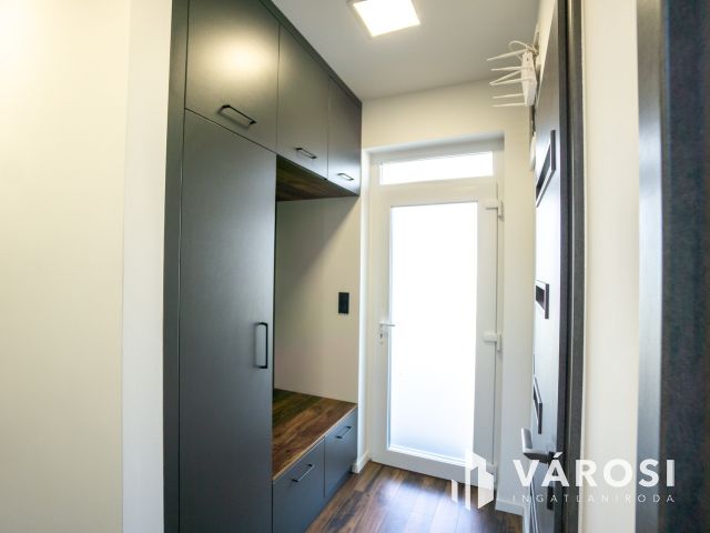 Kiadó ikerház a Szitásdombon