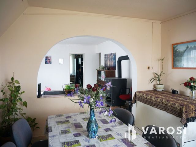 Fiatalos családi ház 2 generáció számára!