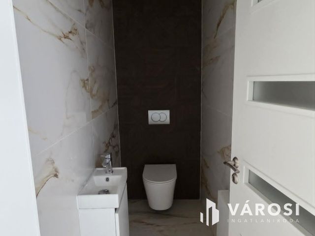 Belvárosi, berendezett új, azonnal költözhető! Debrecen