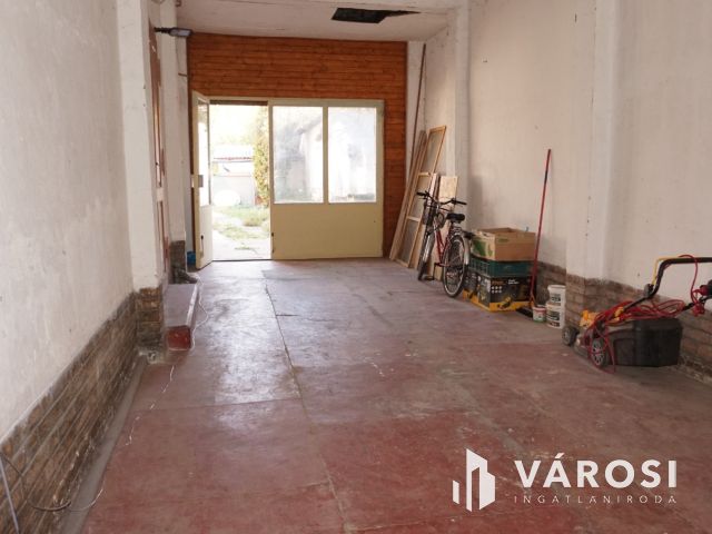 Kertes ház a Csúcson